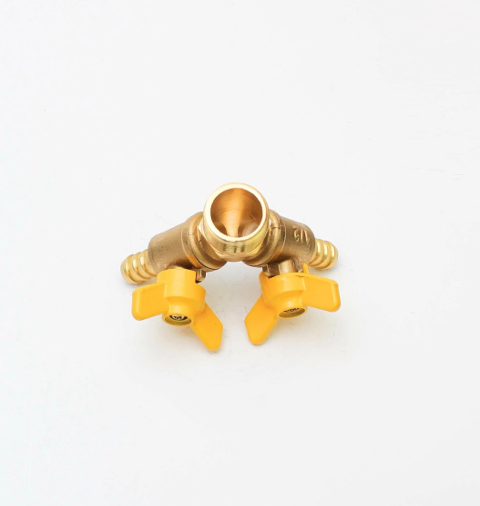 Кран-тройник на шланг 10 мм и 1/2 (наруж)